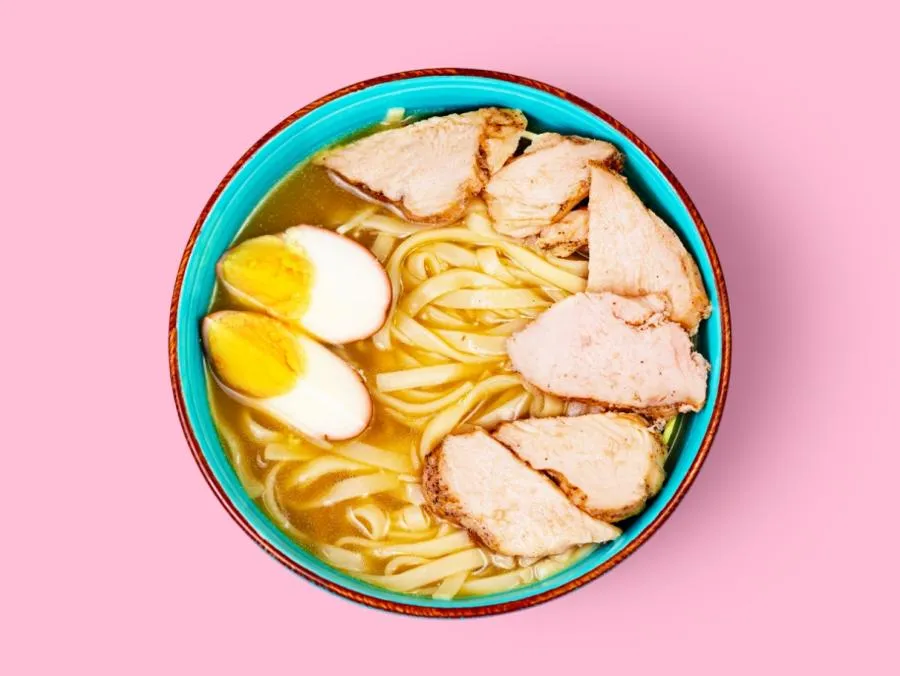 Суп куриный с яйцом адзитама